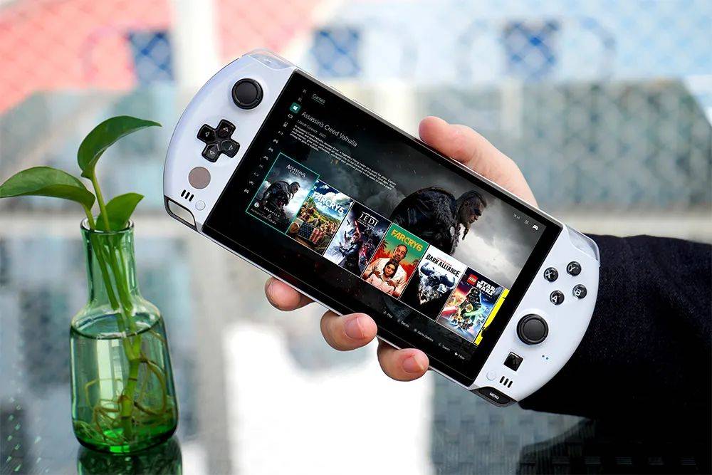 向：Switch 2 领跑折叠屏新秀CQ9传奇电子2025 数码掌机新风(图6)
