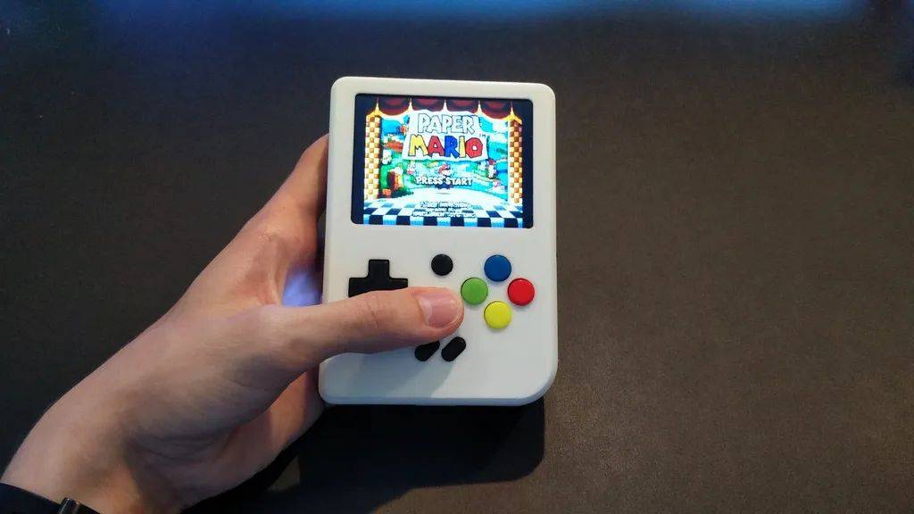 向：Switch 2 领跑折叠屏新秀CQ9传奇电子2025 数码掌机新风(图5)